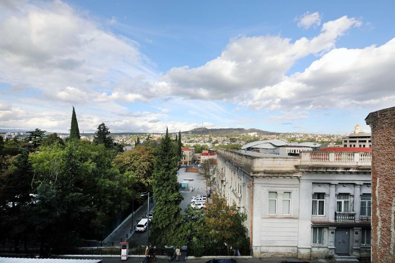 Twins Hotel Tbilisi Exterior foto